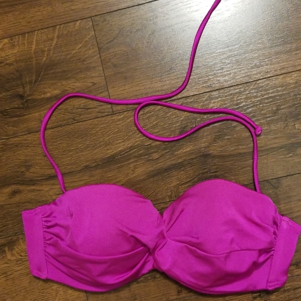 Bandeau bikini top with underwire